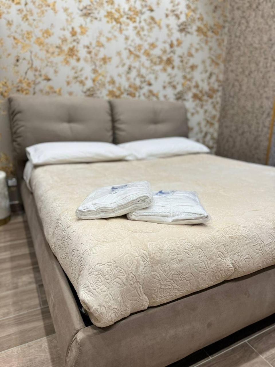 Appartamento 280 Mt Dalla Metro The Mox Luxury Apartament Napoli Esterno foto