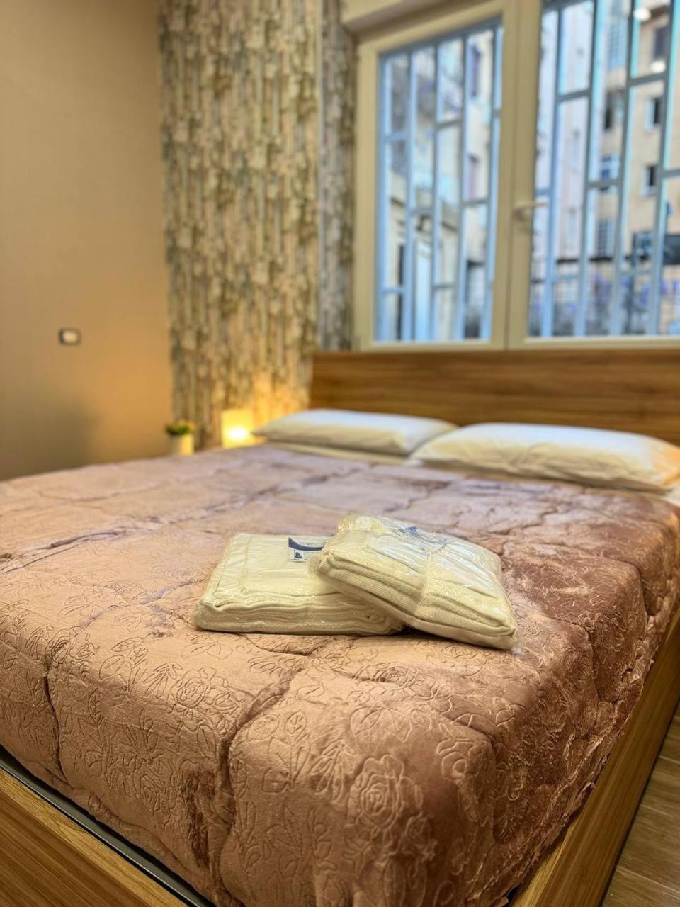 Appartamento 280 Mt Dalla Metro The Mox Luxury Apartament Napoli Esterno foto